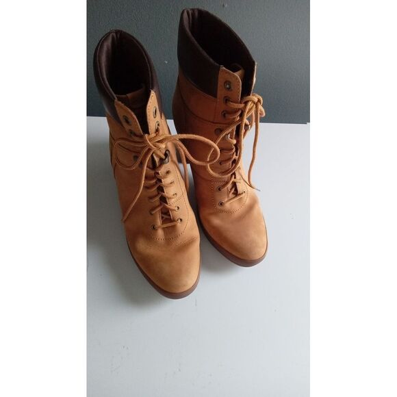 Timberland Leather Lace-Up Ankle Boots‎ in Tan Brown with Contrast Collar